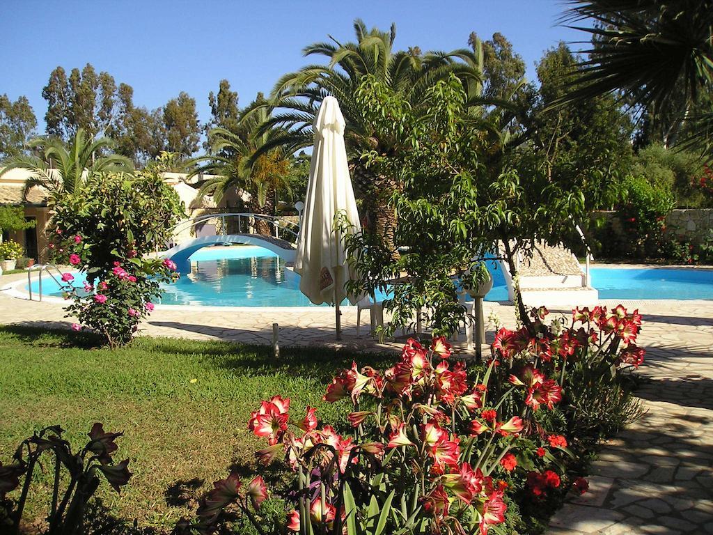 Three Stars Beach Hotel Moraítika Kültér fotó